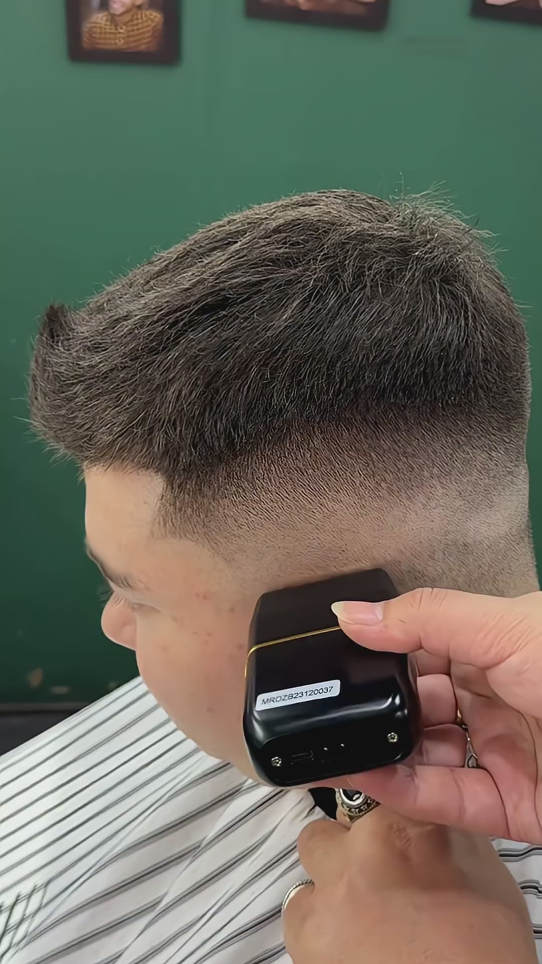 MRDPRO ZB-999 Shaver-BLACK-Smooth, Close Shave with a True Masculine Style